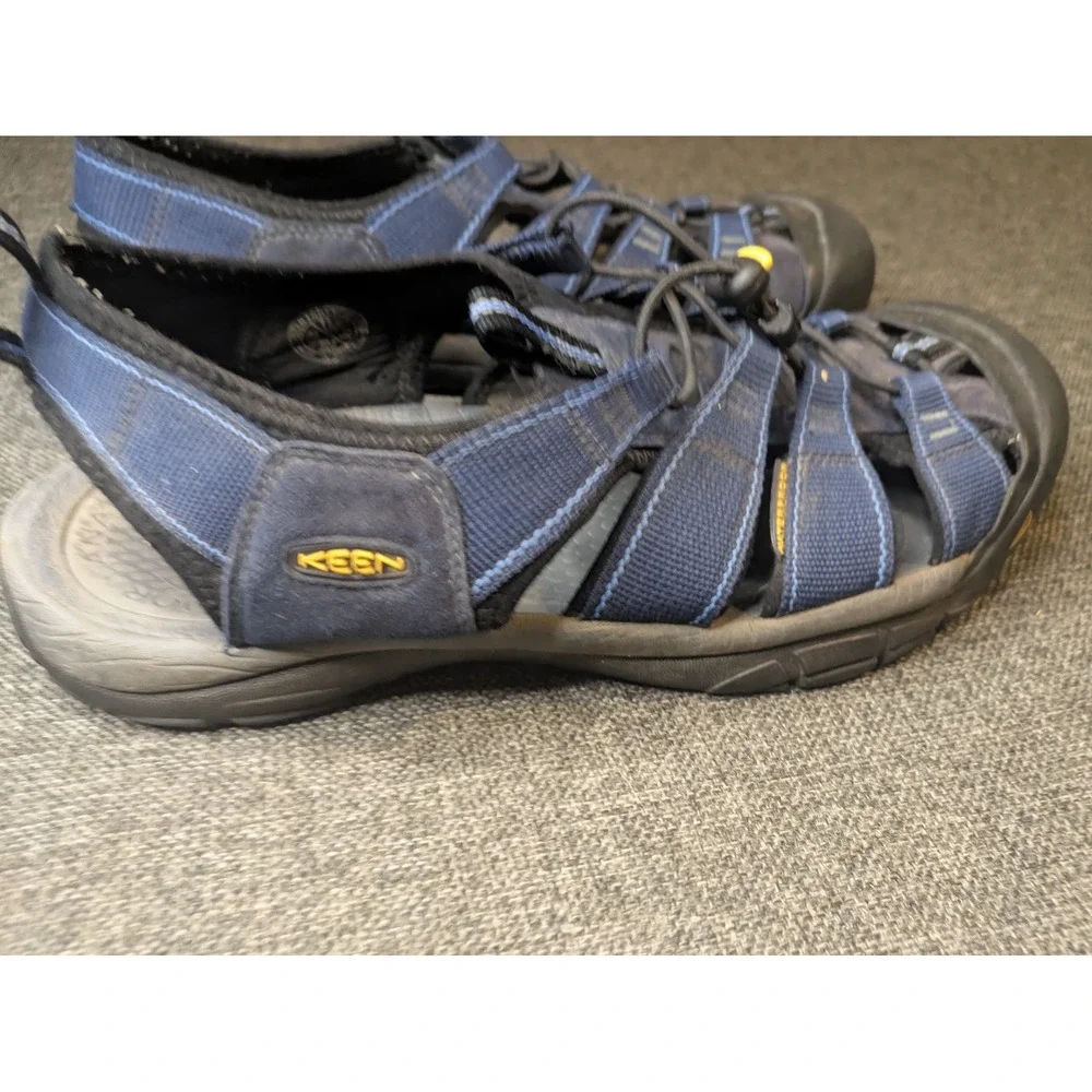 Keen Newport H2 Mens Closed Toe Hiking Water Sandals Navy Blue Shoes Size 11.5